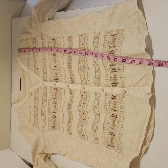 Style & Co Top Button Down Cream Beaded Long Roll Tab Sleeve Embroidered SZ M - Picture 12 of 12